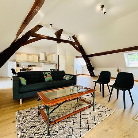 Centre-Bourg, Calme, Familial, L'Appart Du Clocher Limeray Extérieur photo