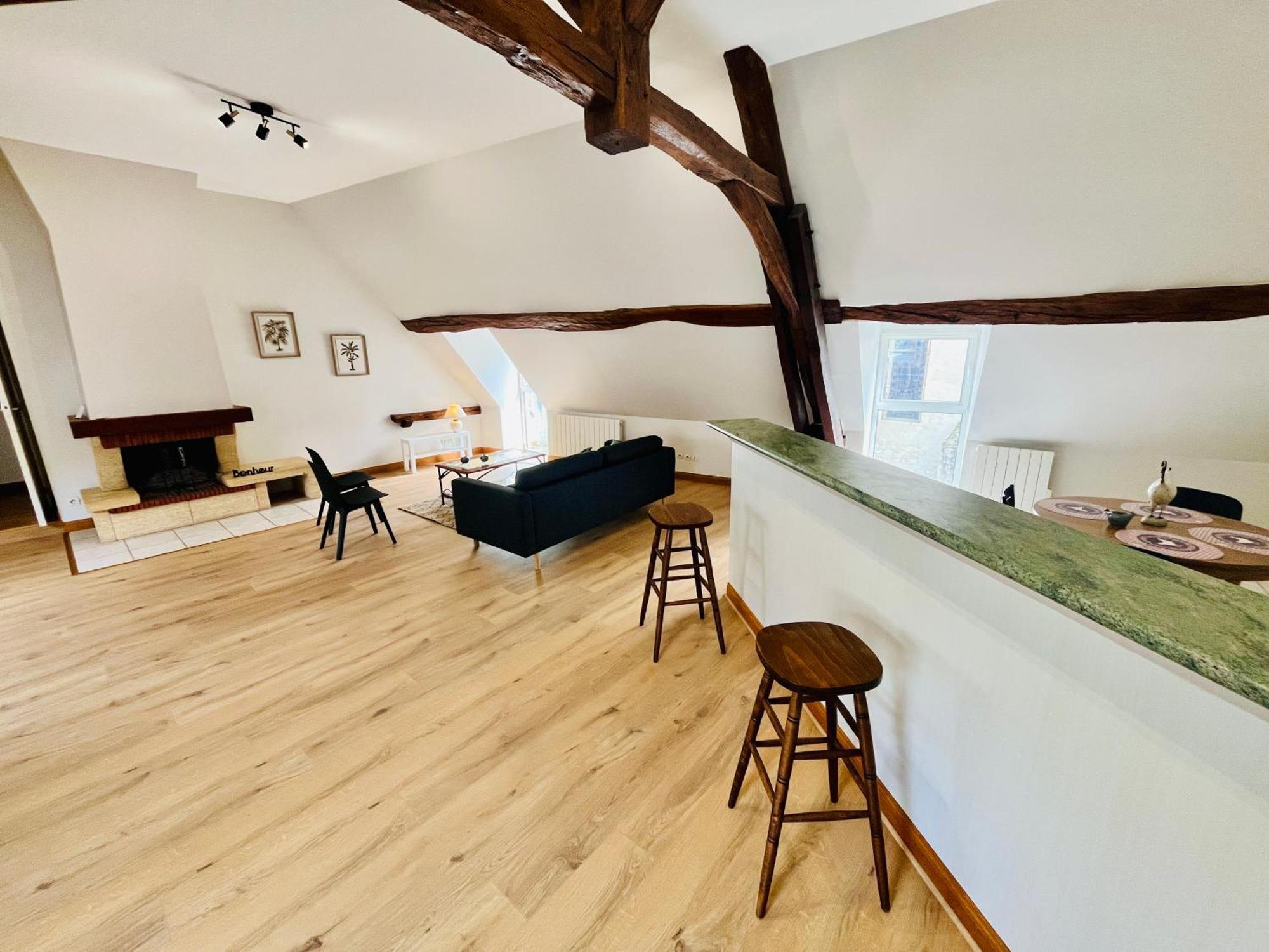 Centre-Bourg, Calme, Familial, L'Appart Du Clocher Limeray Extérieur photo