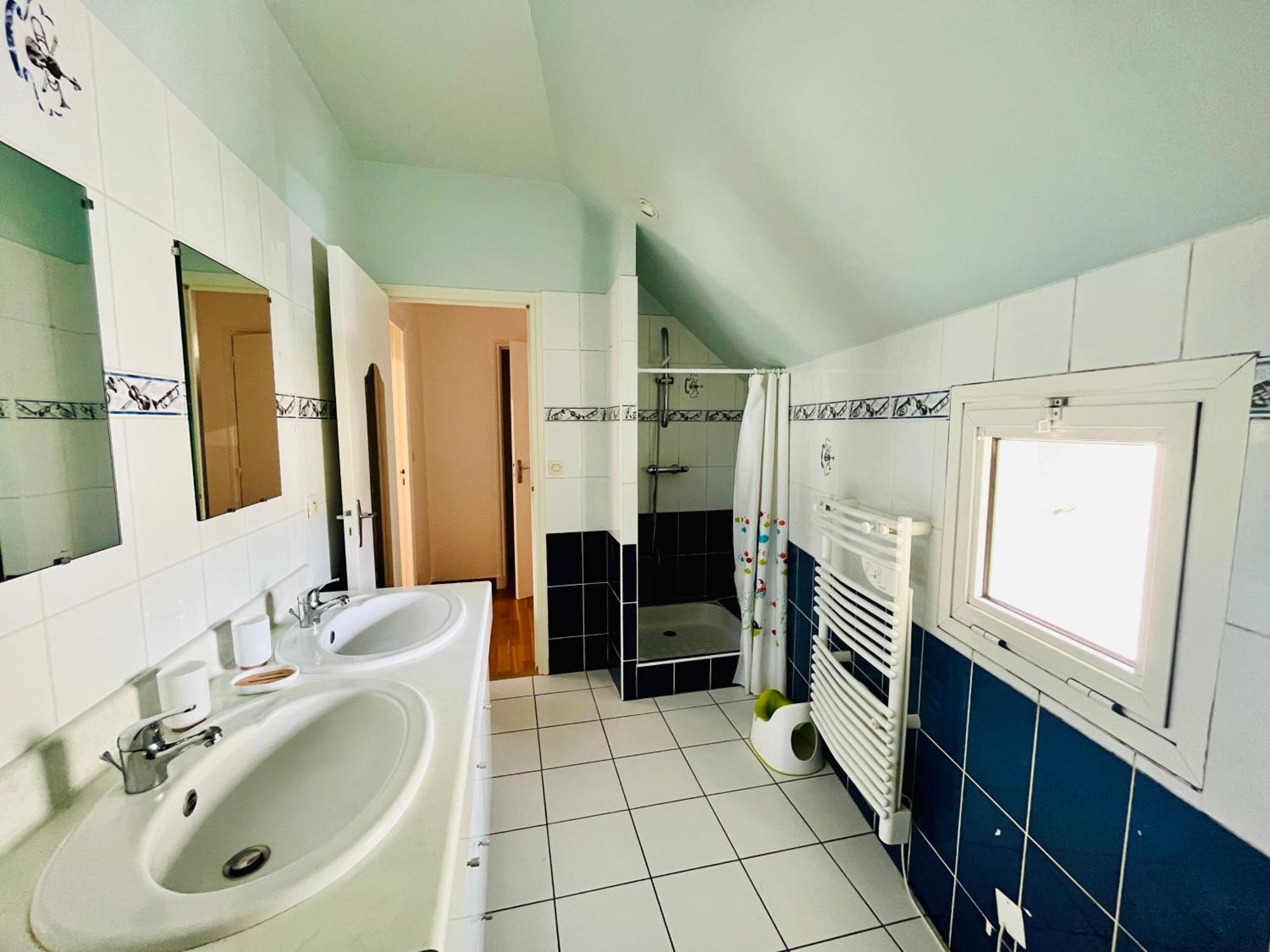 Centre-Bourg, Calme, Familial, L'Appart Du Clocher Limeray Extérieur photo